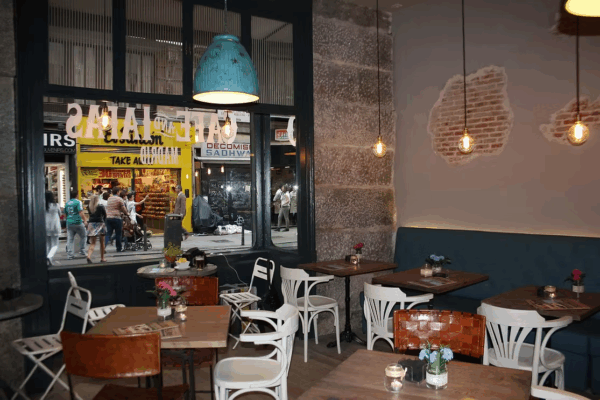 42da24_7840ba0e5a674930a3258b9e4c888730_mv2